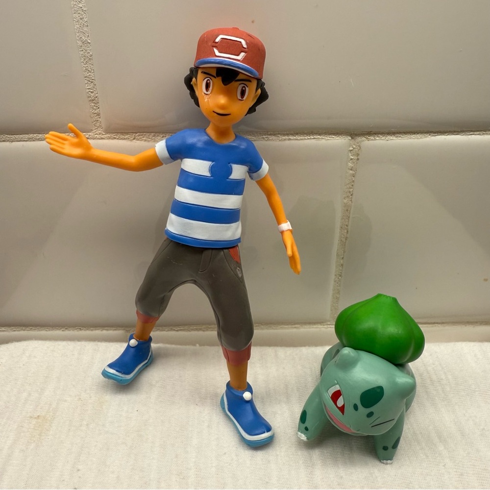 Nintendo 4”& Bulbasaur 1.5” Pokémon Battle Ash Figure Wicked Cool Toys WCT 2018